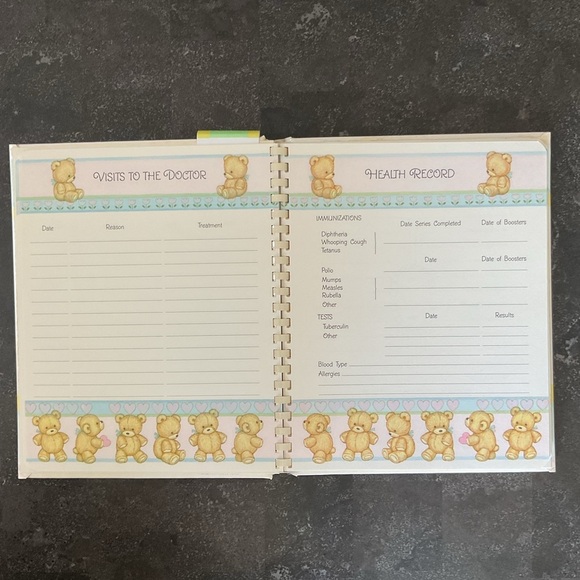 Vintage 80s Hallmark Keepsake Album adopted child baby memory book unisex - Picture 11 of 16